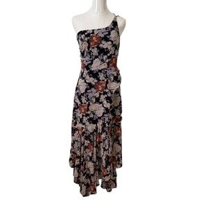 Astr The Label Emmy Lou One Shoulder Black Floral Handkerchief  Hem Dress Size M